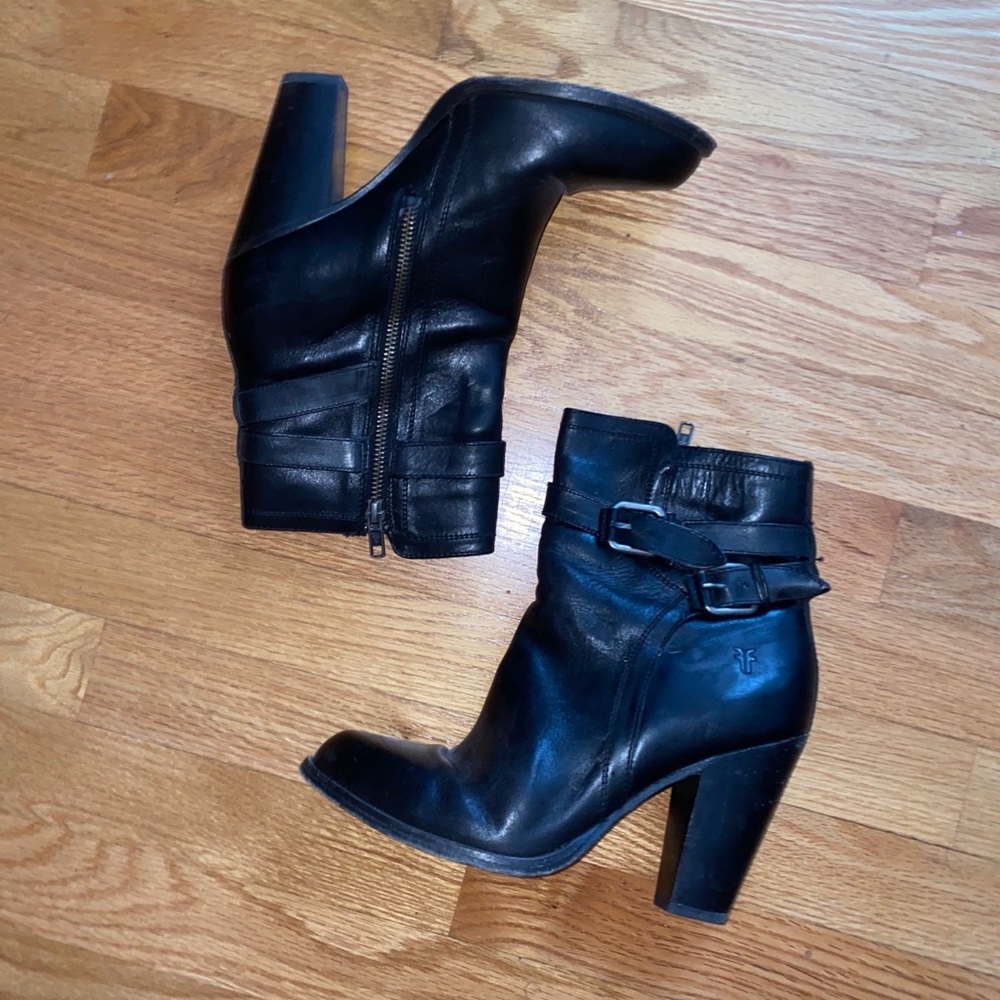 Frye jenny shield black leather boots size 9